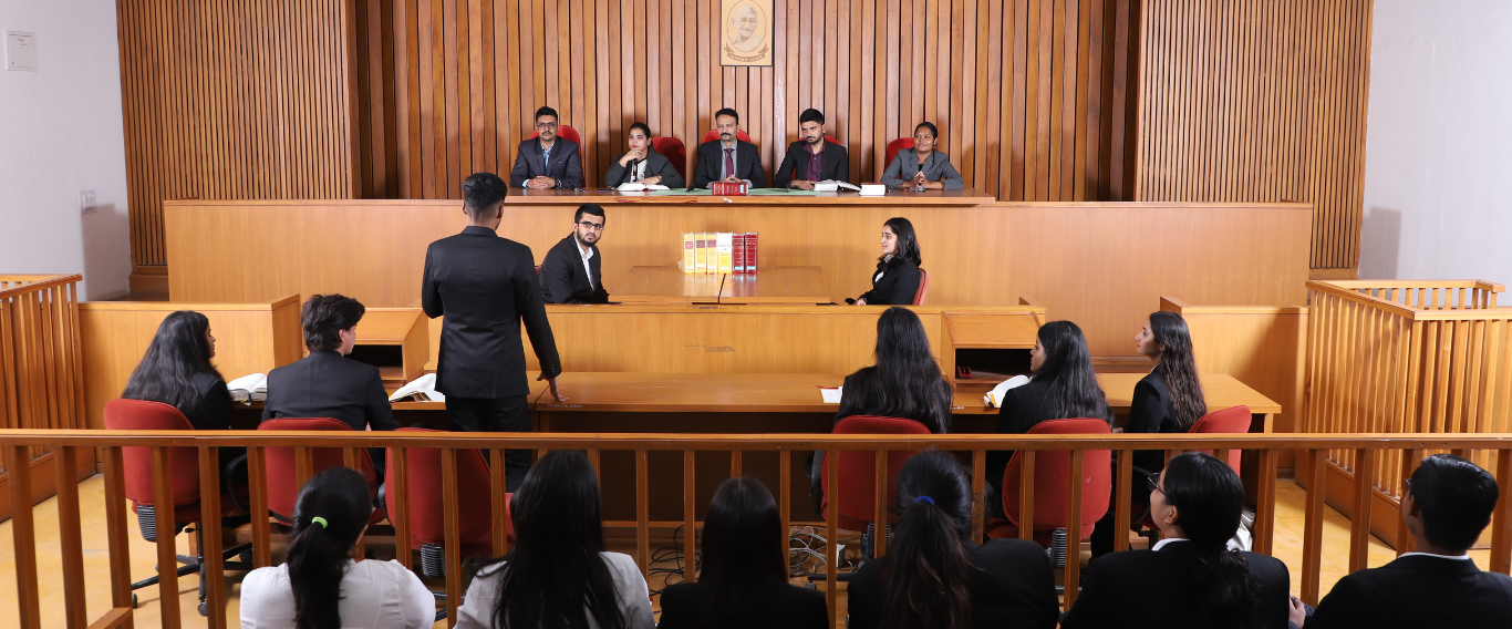 moot-court-hall-institute-of-law