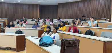 ILNU Students Participate in Book Discussion