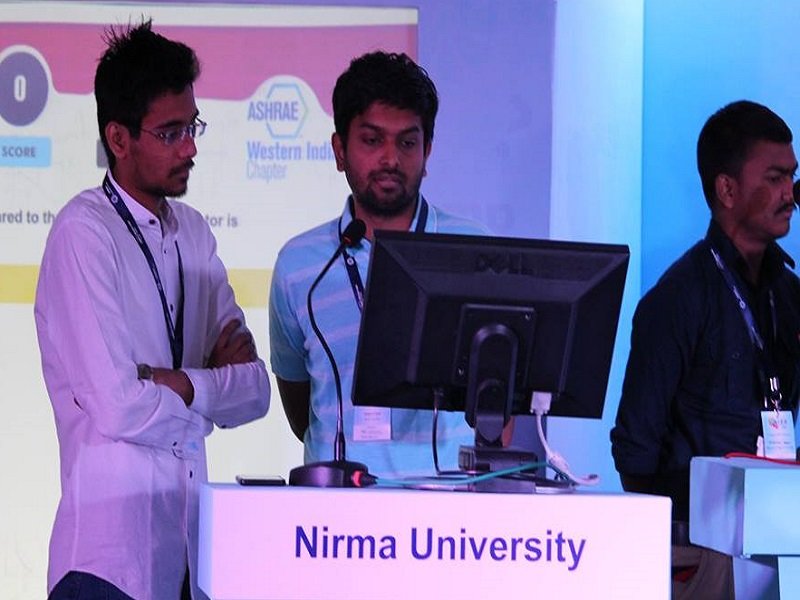Team Nirma wins the First Prize at Quizo 2019
