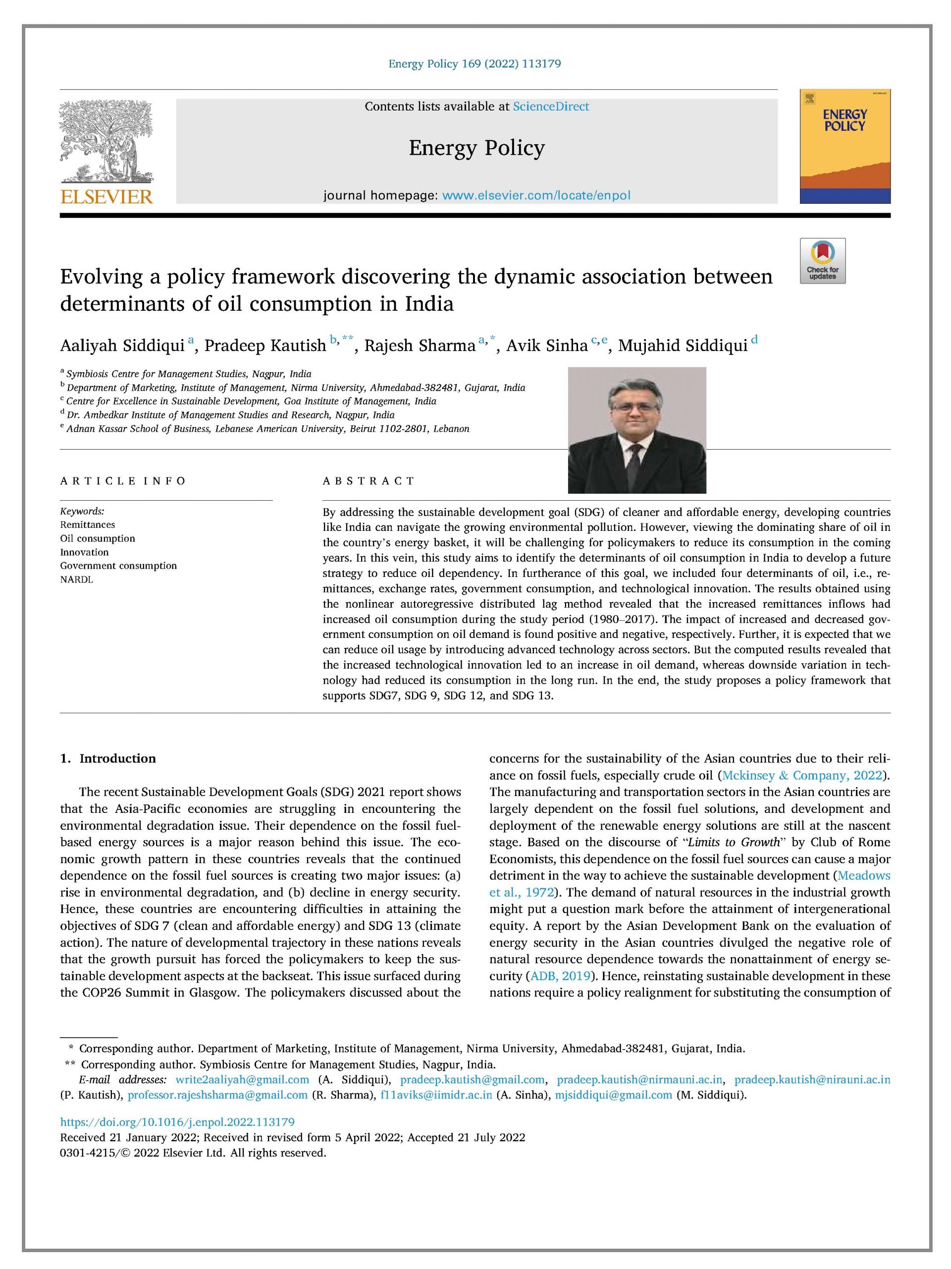 Evolving a policy framework discovering the dynamic association between determinants of oil consumption in India