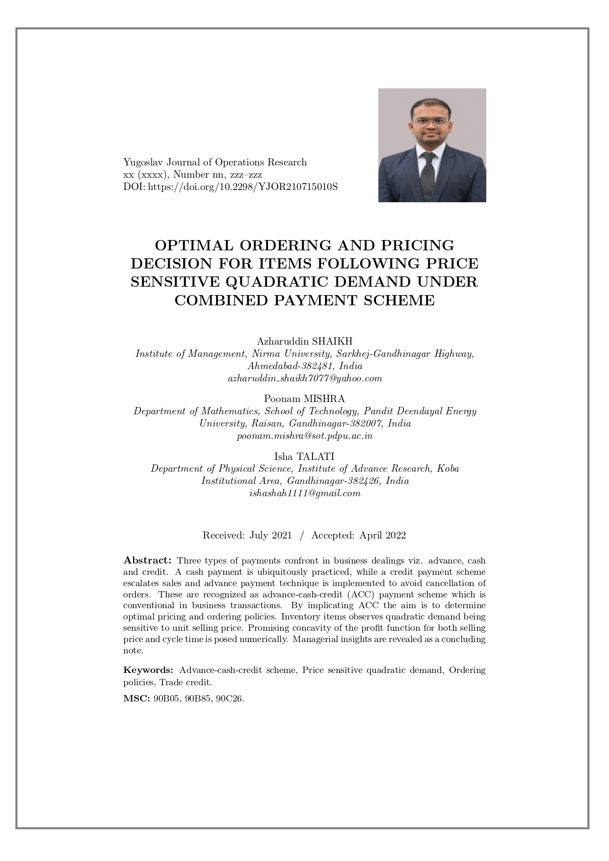 Optimal ordering and pricing decision for items following price sensitive quadratic demand under combined payment scheme